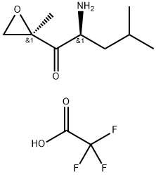 Trifluorooctan (2S)-2-amino-4-metylo-1-((2R)-2-metylooksiranylo)-1-pentanonu