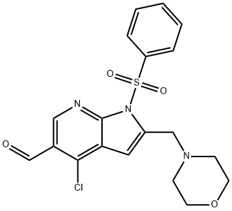 1H-pirolo[2,3-b]pirydyno-5-karboksyaldehyd, 4-chloro-2-(4-morfolinylometylo)-1-(fenylosulfonylo)-