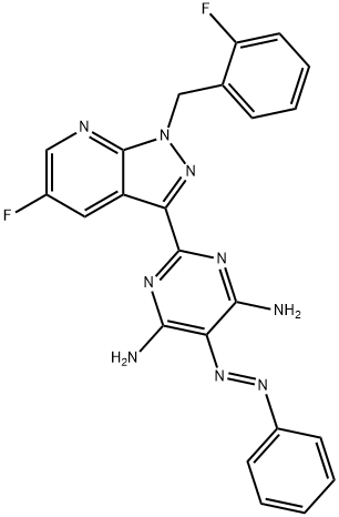 2-[5-fluoro-1-(2-fluorobenzylo)-1H-pirazolo[3,4-b]pirydyn-3-ylo]-5-[(E)-fenylodiazenylo]pirymidyno-4,6-diamina